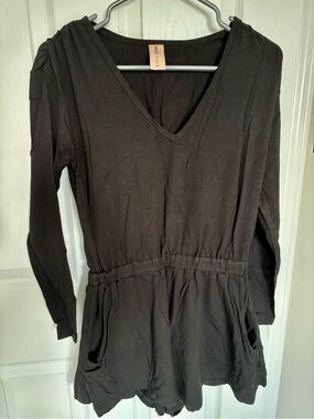 Smash + Tess XXS Black V Neck Romper
